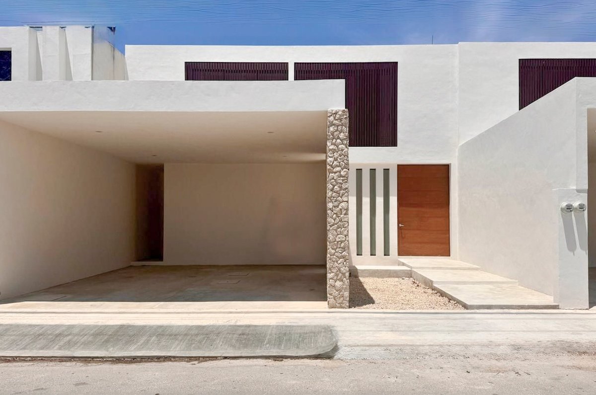 1843-Casa-en-venta-Dzitya-Merida-Montreal-de-3-recamaras-alberca-y-entrega-inmediata (3).jpg